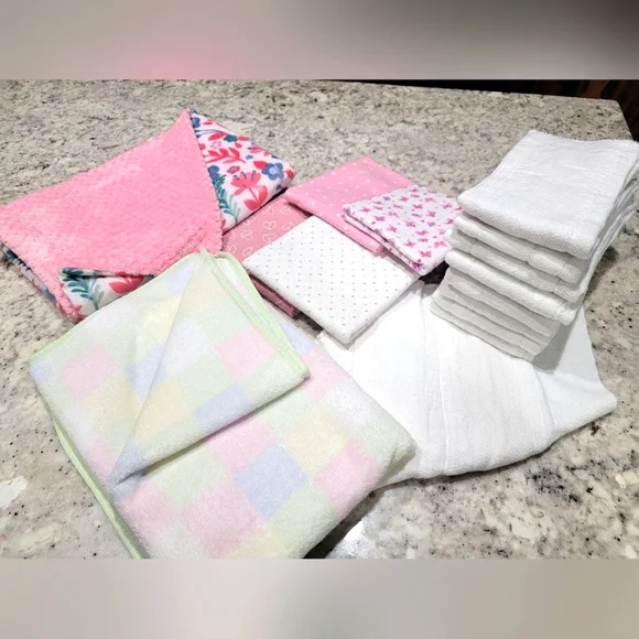 Baby Blanket & Burp Cloth Bundle - Picture 6 of 6